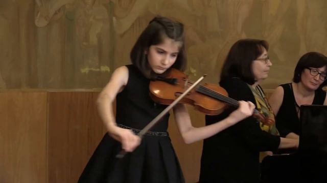 Л.Берио Концерт № 7 соль мажор 1 часть исполняет Стелла Кочарян смотреть онлайн