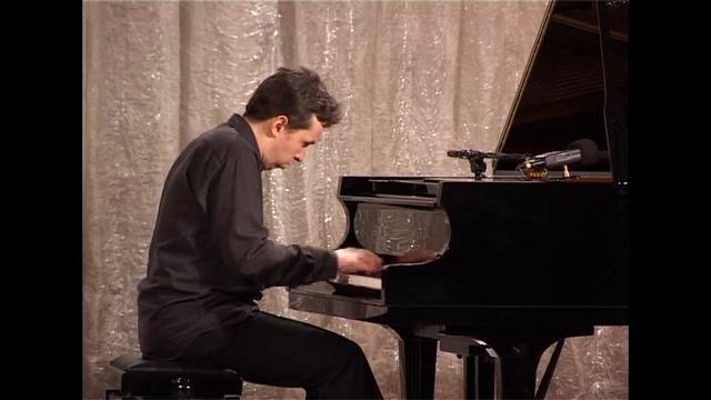 ''МАЙ'' П.И.Чайковский смотреть онлайн