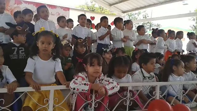 Angel Giovanni cantando kinder Mariano Matamoros 2 смотреть онлайн