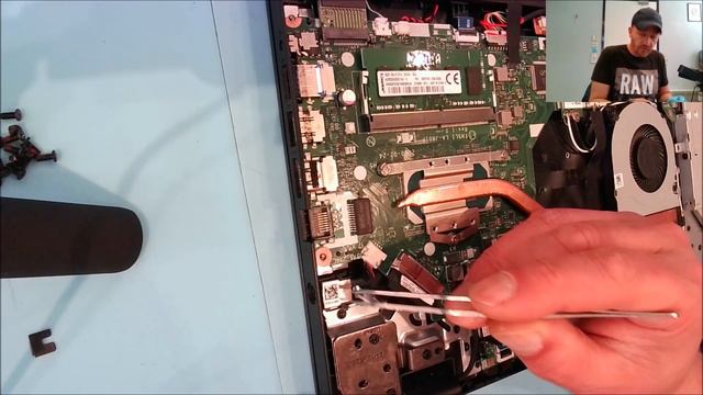 Acer Aspire A317-52 - réparation express - connecteur de charge смотреть онлайн