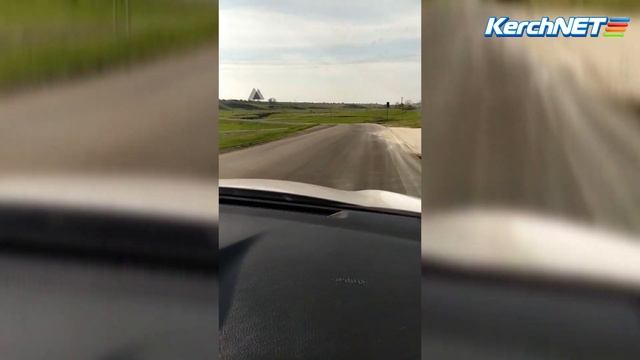 дорогу от Керчи до Новоотрадного заасфальтировали смотреть онлайн