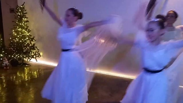 Lindsey Stirling - Snow Waltz (Venedance team) смотреть онлайн