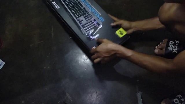 Unboxing Editing and Gaming PC | AMD Athlon 3000g | Gigabytes 320M S2H | DDR4 RAM смотреть онлайн