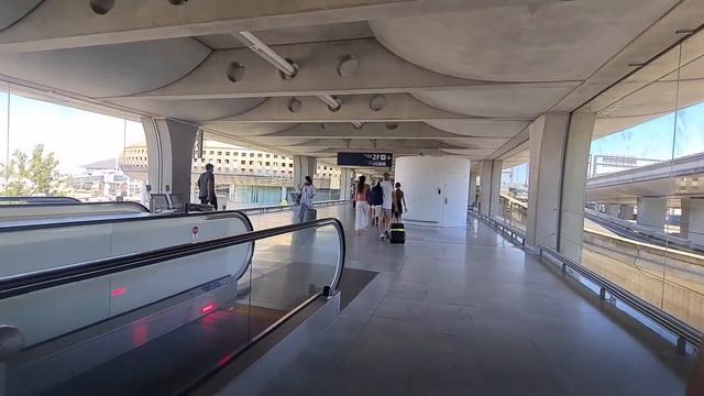 Paris Airport Departure Walk From RER B CDG Train Station to Terminal 2F смотреть онлайн