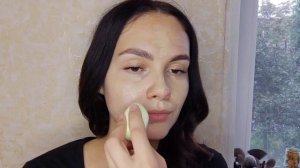 Как правильно наносить тональный крем. Макияж лица.