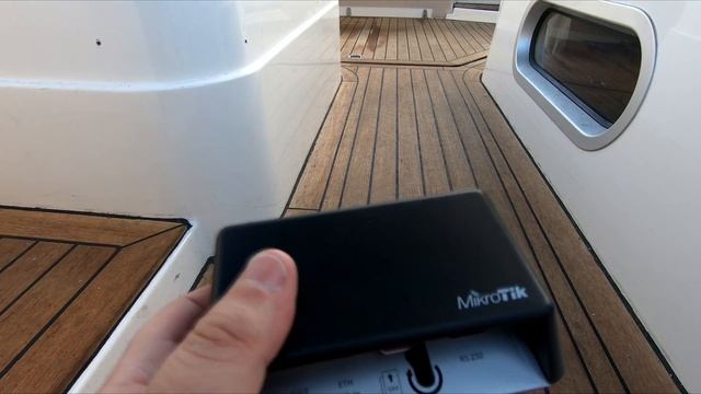 Internet on a boat with a Mikrotik 4G router смотреть онлайн