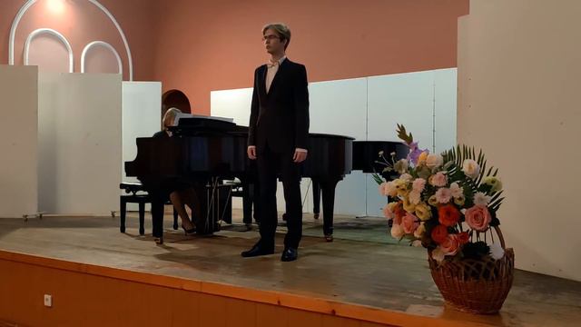 Александр Лисовой-Второй романс демона На воздушном океане из оперы Демон