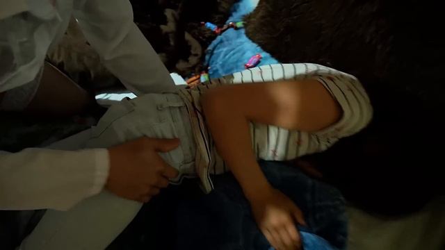 EL MUÑECO CHUKY ACABA con LA HIJA DEL PAYASO RONALD смотреть онлайн