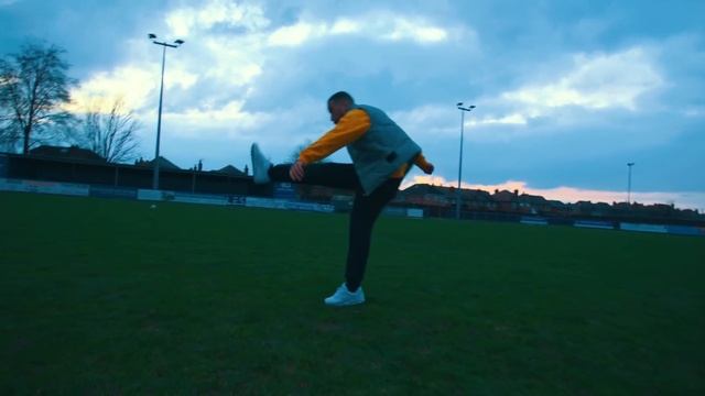 Bru-C x Bou - Streetside [Music Video] смотреть онлайн