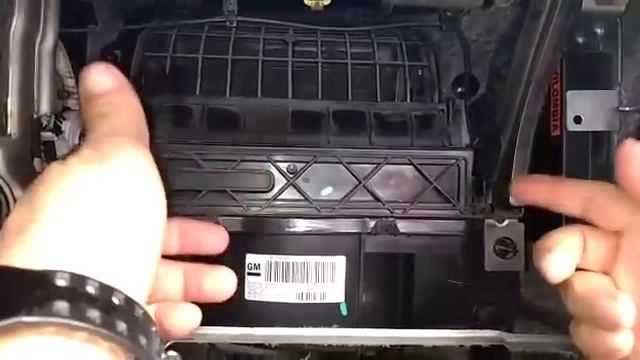 COMO CAMBIAR EL FILTRO DE AIRE AL LA CHEVROLET TRACKER 2015 смотреть онлайн
