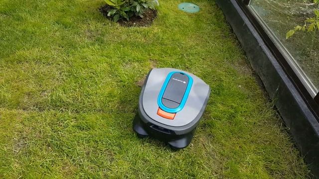 Gardena Sileno Life 1000 на газоне и в лесу.