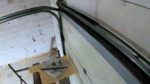 устранение скрипа секционных ворот Алютех