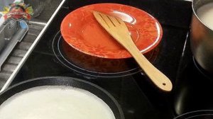 Оказалось, отверстие на ручке сковородки придумано не просто так!