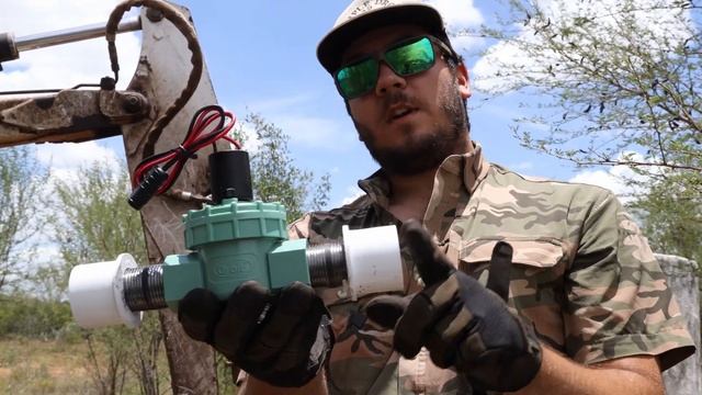 Installing BATTERY POWERED irrigation valve | Ranch improvements смотреть онлайн
