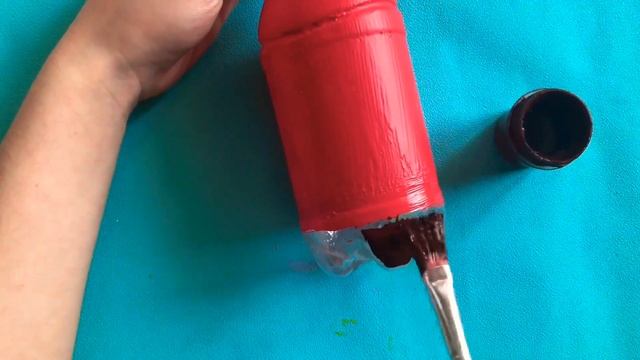 Ракета Из ПЛАСТИКОВОЙ Бутылки ПОДЕЛКИ на День Космонавтики Своими руками Из бросового материала смотреть онлайн
