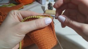 Как вшить молнию в вязаное изделие.