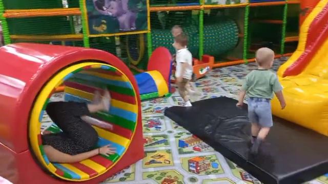 #Балашов. Развлекательный центр "Квадратная птица" смотреть онлайн