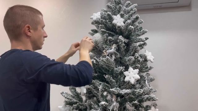 КАК НАРЯДИТЬ КРАСИВО ЁЛКУ | СОВЕТ ОТ УМНОЙ СОБАКИ смотреть онлайн