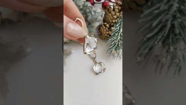 Серьги Горный хрусталь 8800₽ смотреть онлайн