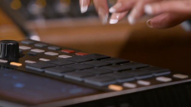 Akai Professional MPC One - All Playing, No Talking With Lisa Vazquez