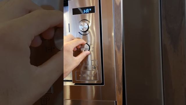 Torre de Eletros Inox Tramontina - Forno + Microondas - instalação; funcionamento; funções смотреть онлайн