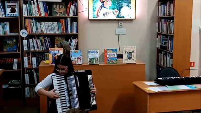 Украинская народная песня "Ой, летает сокол". смотреть онлайн