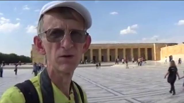 Турция. У Мавзолея Мустафы Кемаля Ататюрка 21.09.2015 Ankara, Ataturk Mausoleum Anitkabir смотреть онлайн