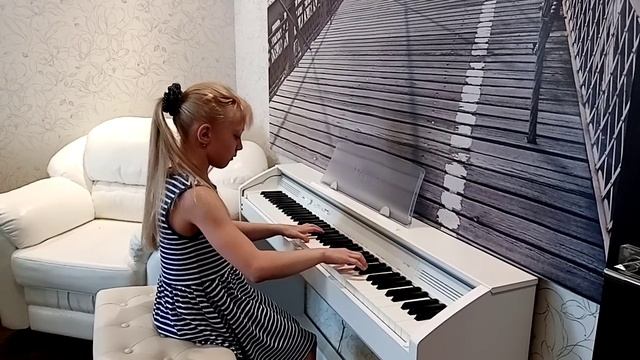 Алиса Зеленина 10 лет, Д.Шостакович Вальс Шутка смотреть онлайн