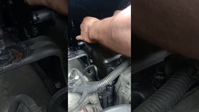 replace valve cover gasket grand starex part1 смотреть онлайн