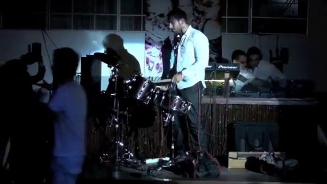 Luis Delgado on drums at Nikki Beach nightclub Vaindrøm Grand Opening смотреть онлайн