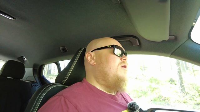 VOLVO XC40 recharge смотреть онлайн