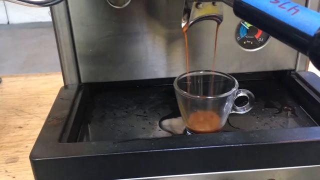 No heat- La Cimbali Junior Test 1475 смотреть онлайн