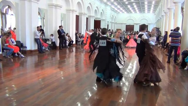 Танго Юниоры 2+1, Европейская программа 4 танца D класс смотреть онлайн