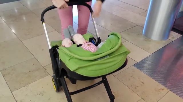 Doona Babyschale   Beim Einkaufen   Einfach Eltern   2E Vertrieb GmbH