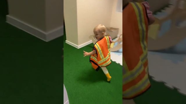 Очередной день рождение, тусовка детей) смотреть онлайн