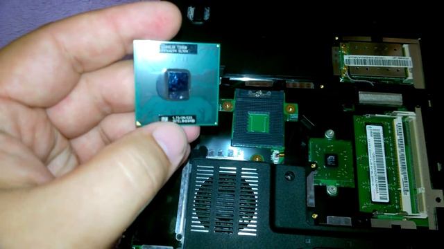Fujitsu Siemens (Модернизация,делаем Двухъядерным) смотреть онлайн