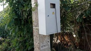 Монтаж автономной камеры видеонаблюдения на столб.