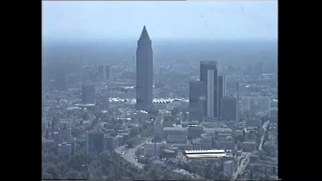 Frankfurter Fernmeldeturm (Europaturm) смотреть онлайн