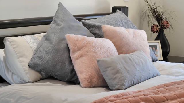 8 Gardenia Crescent, Caniaba смотреть онлайн