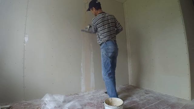 Как заделать швы по гипсокартону серпянкой смотреть онлайн