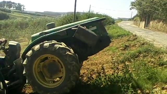 Trator Ferrari A Fazer Cavalinho