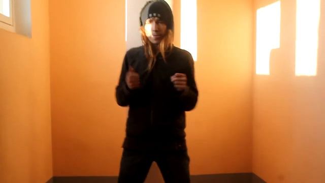 Парень поет опа ДЖИГРУДА смотреть онлайн