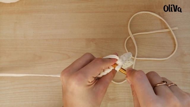 Салфетка крючком. Узор Верблюжий след смотреть онлайн