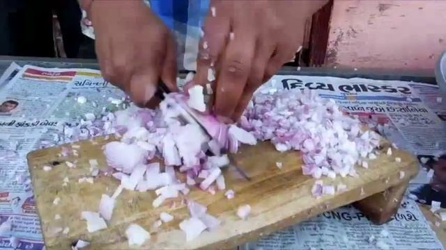 Как правильно и быстро нарезать лук смотреть онлайн