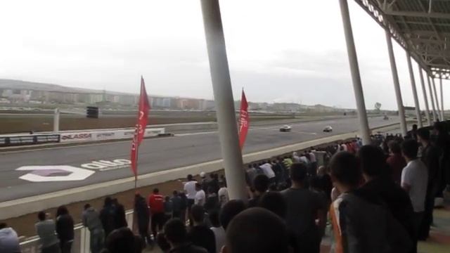 E36 VS Opel Tigra смотреть онлайн