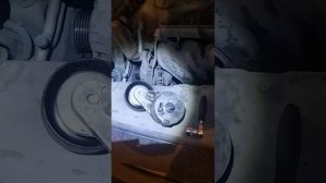 Ролик натяжителя солярис. Редкая неисправность.