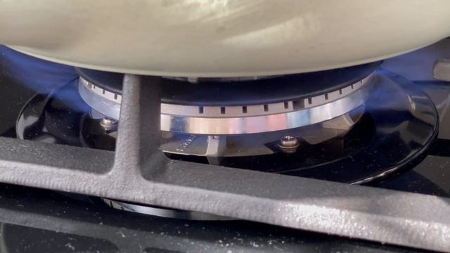 Спагетти с фрикадельками в томатном соусе. Паста с фрикадельками. смотреть онлайн