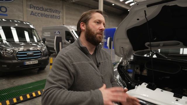 Tech details of the Ford E-Transit electric van смотреть онлайн