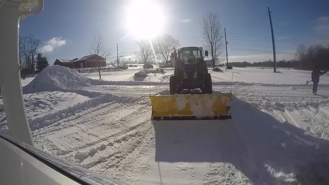 The Blue Beast! - New Holland T4.95 Snowplowing 2018 - Git R' Done!!! смотреть онлайн