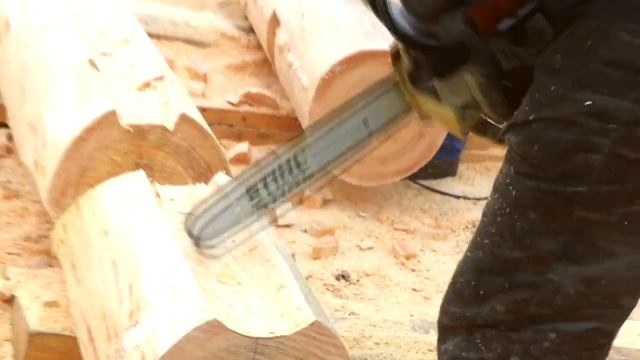 Процесс выпиливания канадской чаши и лунного паза. Канадская рубка. [KERKA] смотреть онлайн